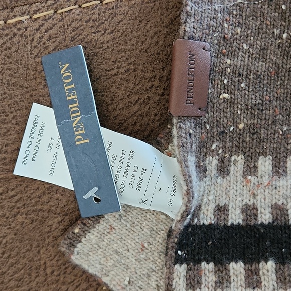 Beautiful NWT Pendleton Southwest Design Wool Scarf Or Shawl ๐ค๐๐ค๐ - Picture 7 of 16